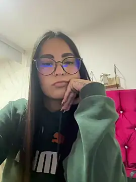 Snapshot of CAM_21X chatting on January 20, 2025, 12:49 pm CAM 21X online show from January 20, 2025, 12:49 pm