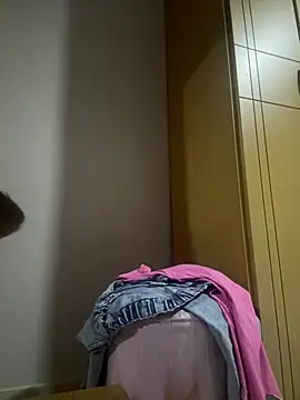 Snapshot of CAM_21X chatting on February 7, 2025, 10:19 am CAM 21X online show from February 7, 2025, 10:19 am