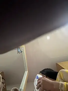 Snapshot of CAM_21X chatting on March 5, 2025, 10:00 am CAM 21X online show from March 5, 2025, 10:00 am