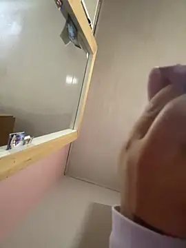 Snapshot of CAM_21X chatting on March 10, 2025, 10:15 am CAM 21X online show from March 10, 2025, 10:15 am