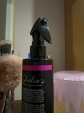 Snapshot of CAM_21X chatting on March 12, 2025, 10:05 am CAM 21X online show from March 12, 2025, 10:05 am