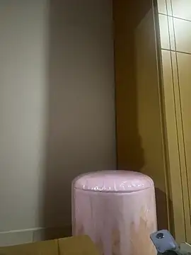 Snapshot of CAM_21X chatting on March 13, 2025, 10:05 am CAM 21X online show from March 13, 2025, 10:05 am