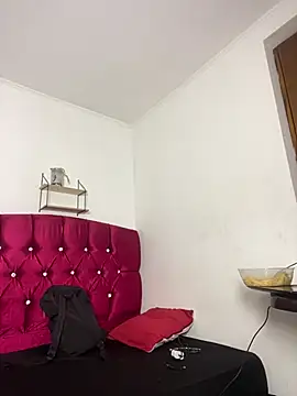 Snapshot of CAM_21X chatting on March 17, 2025, 7:37 pm CAM 21X online show from March 17, 2025, 7:37 pm