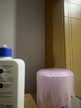 Snapshot of CAM_21X chatting on March 18, 2025, 10:03 am CAM 21X online show from March 18, 2025, 10:03 am