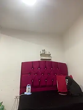 Snapshot of CAM_21X chatting on March 19, 2025, 10:00 am CAM 21X online show from March 19, 2025, 10:00 am