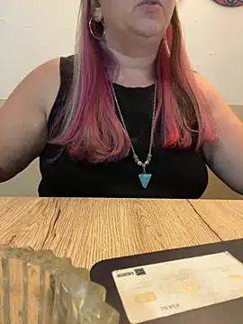 Popinasq online show from October 25, 2025, 7:05 am