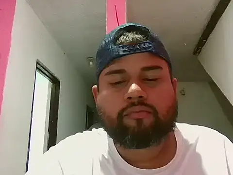 GABRIELGARCIA1313 online show from January 31, 2026, 11:14 pm