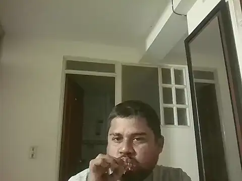 GABRIELGARCIA1313 online show from June 5, 2026, 12:06 am
