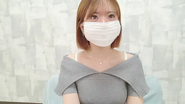 LOVE MOMO LOVE online show from April 16, 2026, 12:17 pm