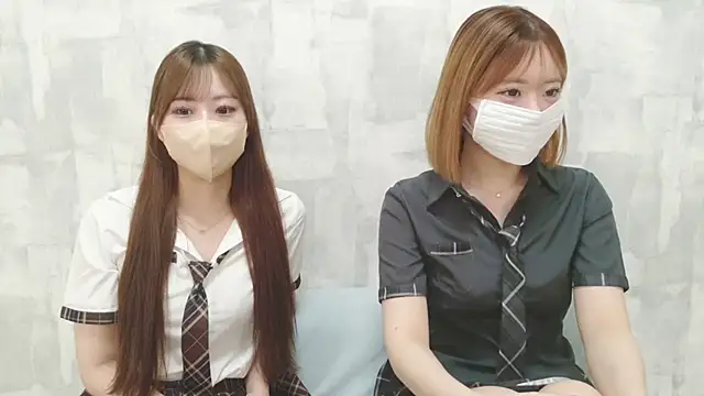LOVE MOMO LOVE online show from May 14, 2026, 12:01 pm