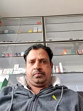 Raj1043 online show from November 12, 2025, 6:14 am