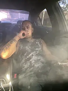 Snapshot of EatMyCake831 chatting on January 8, 2025, 10:27 pm EatMyCake831 online show from January 8, 2025, 10:27 pm