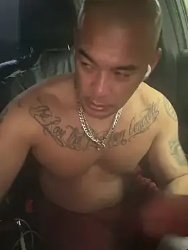 Snapshot of EatMyCake831 chatting on January 31, 2025, 8:43 pm EatMyCake831 online show from January 31, 2025, 8:43 pm