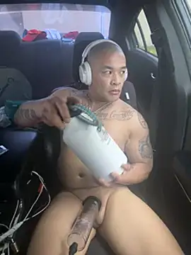 Snapshot of EatMyCake831 chatting on February 16, 2025, 8:11 pm EatMyCake831 online show from February 16, 2025, 8:11 pm