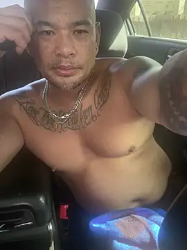 Snapshot of EatMyCake831 chatting on March 17, 2025, 9:23 pm EatMyCake831 online show from March 17, 2025, 9:23 pm