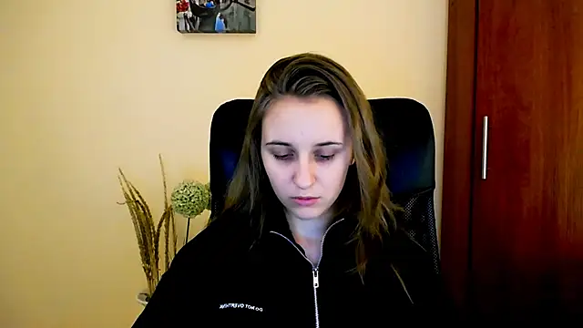 Snapshot of _Nicole_new chatting on January 6, 2025, 4:13 pm  Nicole new online show from January 6, 2025, 4:13 pm