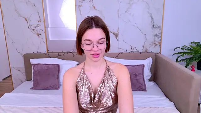 DanaLoved online show from December 19, 2024, 10:00 pm