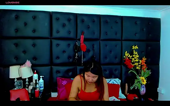Isalombardi online show from May 14, 2026, 2:40 am