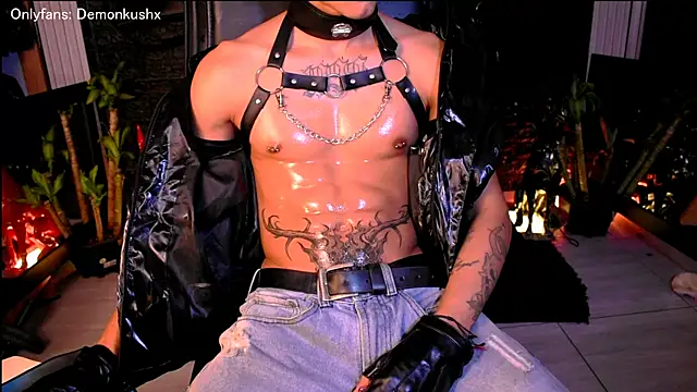 DemonKush-- online show from November 13, 2025, 6:12 am