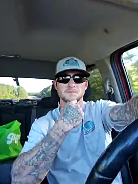 Snapshot of jtw14 chatting on October 15, 2025, 9:04 pm jtw14 online show from October 15, 2025, 9:04 pm