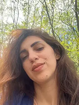 EmaSkyes online show from October 12, 2025, 11:09 am