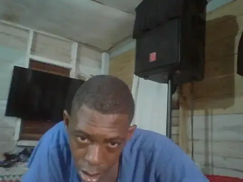 Snapshot of PELOVER chatting on October 18, 2025, 4:52 pm PELOVER online show from October 18, 2025, 4:52 pm