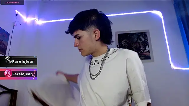 Snapshot of jeanfarelo chatting on January 11, 2025, 2:30 am jeanfarelo online show from January 11, 2025, 2:30 am