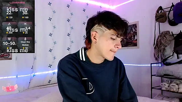 Snapshot of jeanfarelo chatting on September 12, 2025, 12:27 pm jeanfarelo online show from September 12, 2025, 12:27 pm