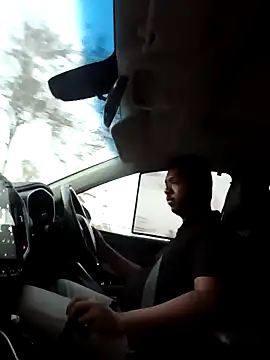 Snapshot of Mmm992170 chatting on February 11, 2025, 1:20 pm Mmm992170 online show from February 11, 2025, 1:20 pm