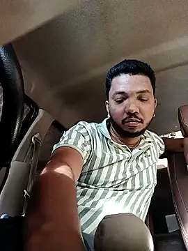 Snapshot of Mmm992170 chatting on February 17, 2025, 11:02 am Mmm992170 online show from February 17, 2025, 11:02 am