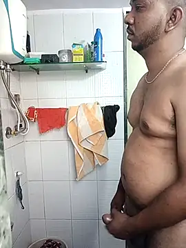 Snapshot of Mmm992170 chatting on February 28, 2025, 12:42 pm Mmm992170 online show from February 28, 2025, 12:42 pm