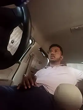 Snapshot of Mmm992170 chatting on March 11, 2025, 10:40 am Mmm992170 online show from March 11, 2025, 10:40 am