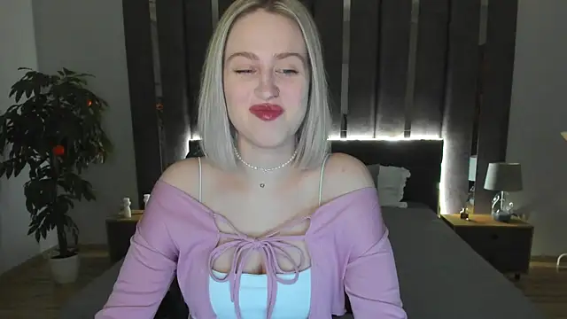  Sarah Soul  online show from December 23, 2024, 12:57 am