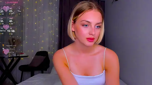 pretty girlnextdoor online show from January 1, 2025, 9:09 pm