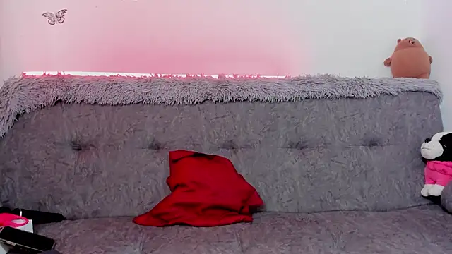 Cloesweet 1 online show from September 28, 2025, 7:19 pm