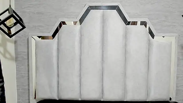  alaia collway  online show from February 12, 2025, 12:01 pm