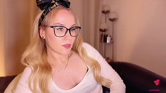 Myassistant online show from November 21, 2025, 7:56 pm