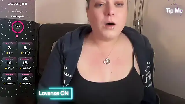 Snapshot of NaughtyWifeUK chatting on March 5, 2025, 8:53 pm NaughtyWifeUK online show from March 5, 2025, 8:53 pm