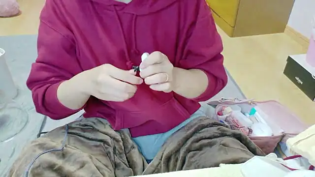  usya 2525 online show from December 2, 2025, 4:13 pm