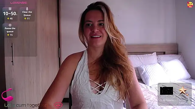 Snapshot of ParisW chatting on July 22, 2026, 4:32 pm ParisW online show from July 22, 2026, 4:32 pm