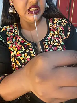 Ayesha mahi online show from November 9, 2025, 9:07 am