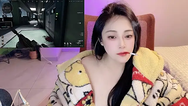 Snapshot of Daisy-77 chatting on April 18, 2026, 7:07 pm Daisy-77 online show from April 18, 2026, 7:07 pm
