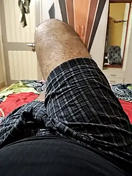 Snapshot of Maxpor77 chatting on February 3, 2026, 5:40 pm Maxpor77 online show from February 3, 2026, 5:40 pm