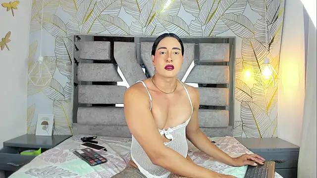 Alison Chan  online show from May 25, 2026, 9:54 pm