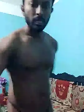 Snapshot of HunkyAriyan chatting on February 2, 2025, 4:54 pm HunkyAriyan online show from February 2, 2025, 4:54 pm