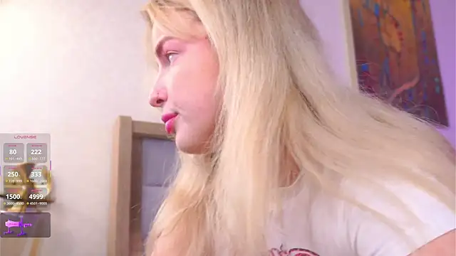 LiliBanger online show from July 12, 2026, 4:14 am