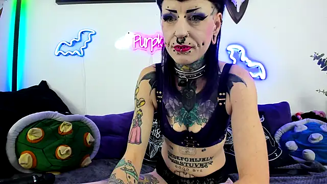 Purple Coffin666 online show from April 14, 2026, 12:22 pm
