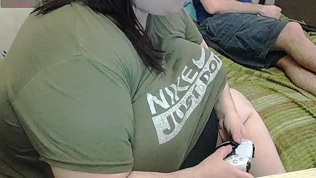 Snapshot of lisa_Black00 chatting on February 16, 2026, 8:10 am lisa Black00 online show from February 16, 2026, 8:10 am