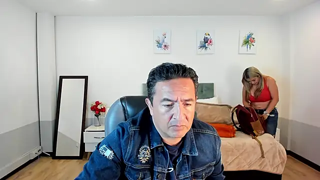 Snapshot of Sam_and_molly_ chatting on January 25, 2025, 7:49 pm Sam and molly  online show from January 25, 2025, 7:49 pm