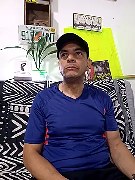 latinmartin73 online show from September 13, 2025, 12:21 am